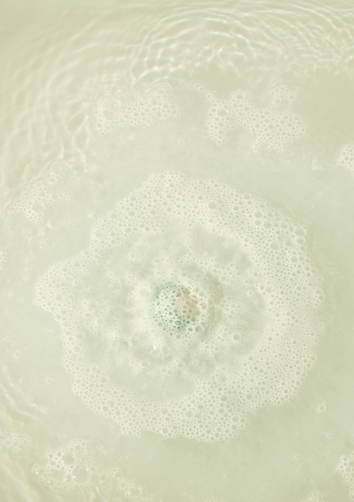 Shea & Goldenberry Bath Bomb